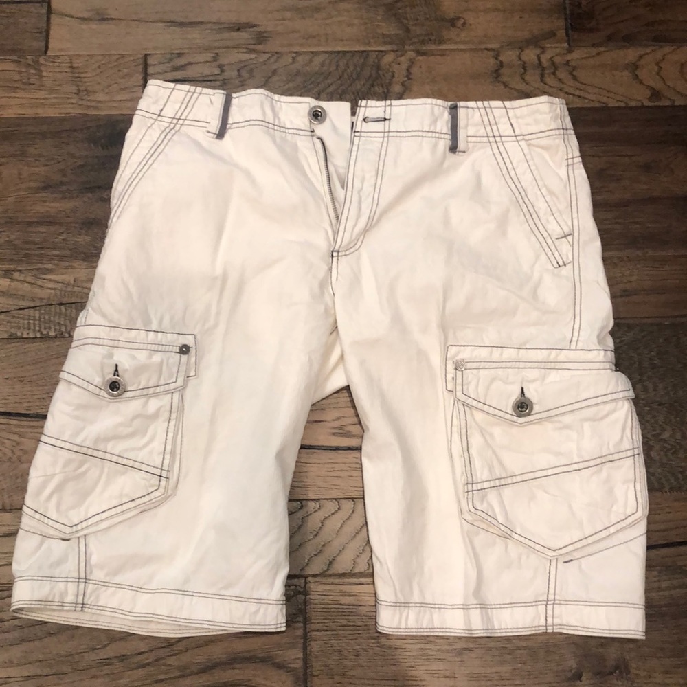 Men salvage shorts
